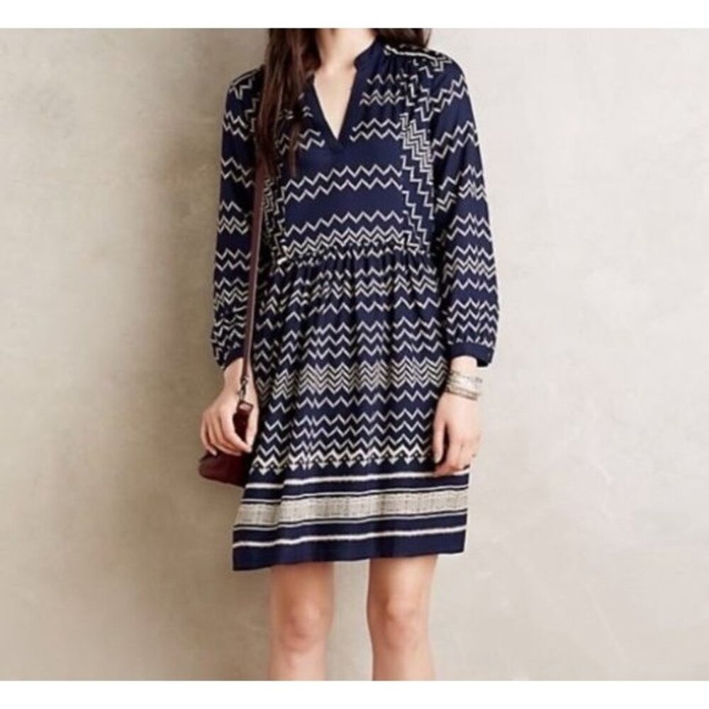 ANTHROPOLOGIE HOLDING HORSES NAVY BLUE & BEIGE CHEVRON PRINT DRESS - S